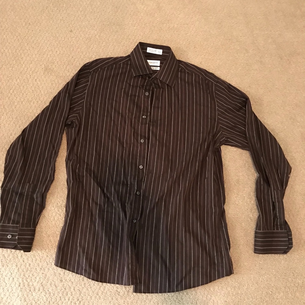 Concepts Button Down